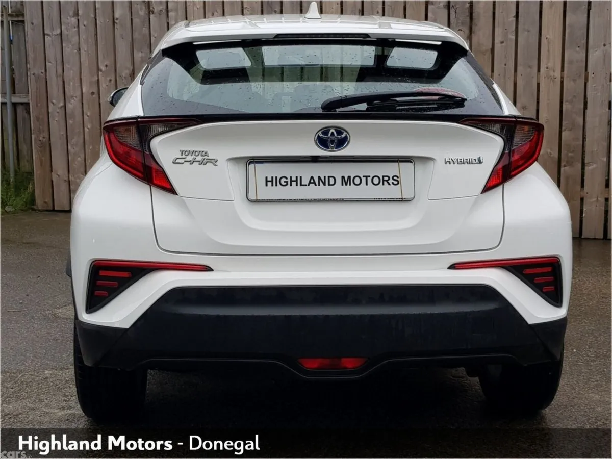 Toyota C-HR Hatchback, Petrol Hybrid, 2023, White