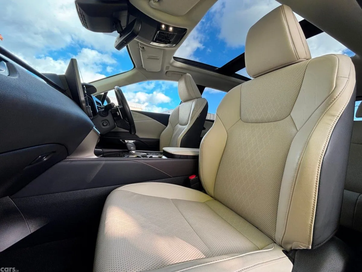 Lexus RX450H+ SUV, Petrol Plug-in Hybrid, 2023, Blue