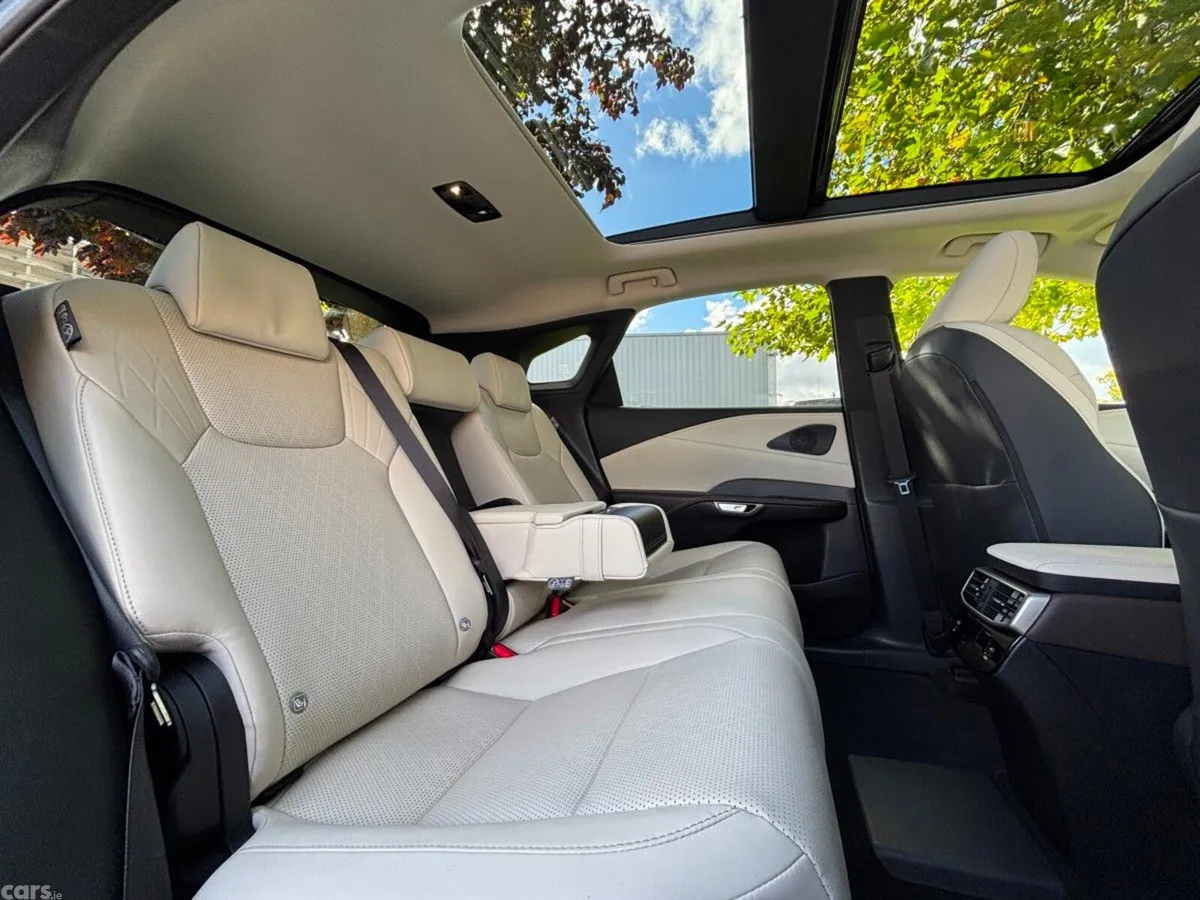 Lexus RX450H+ SUV, Petrol Plug-in Hybrid, 2023, Blue