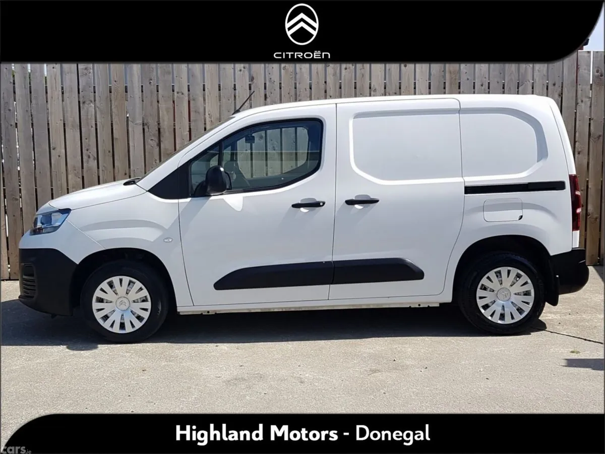 Citroen Berlingo MPV, Diesel, 2023, White