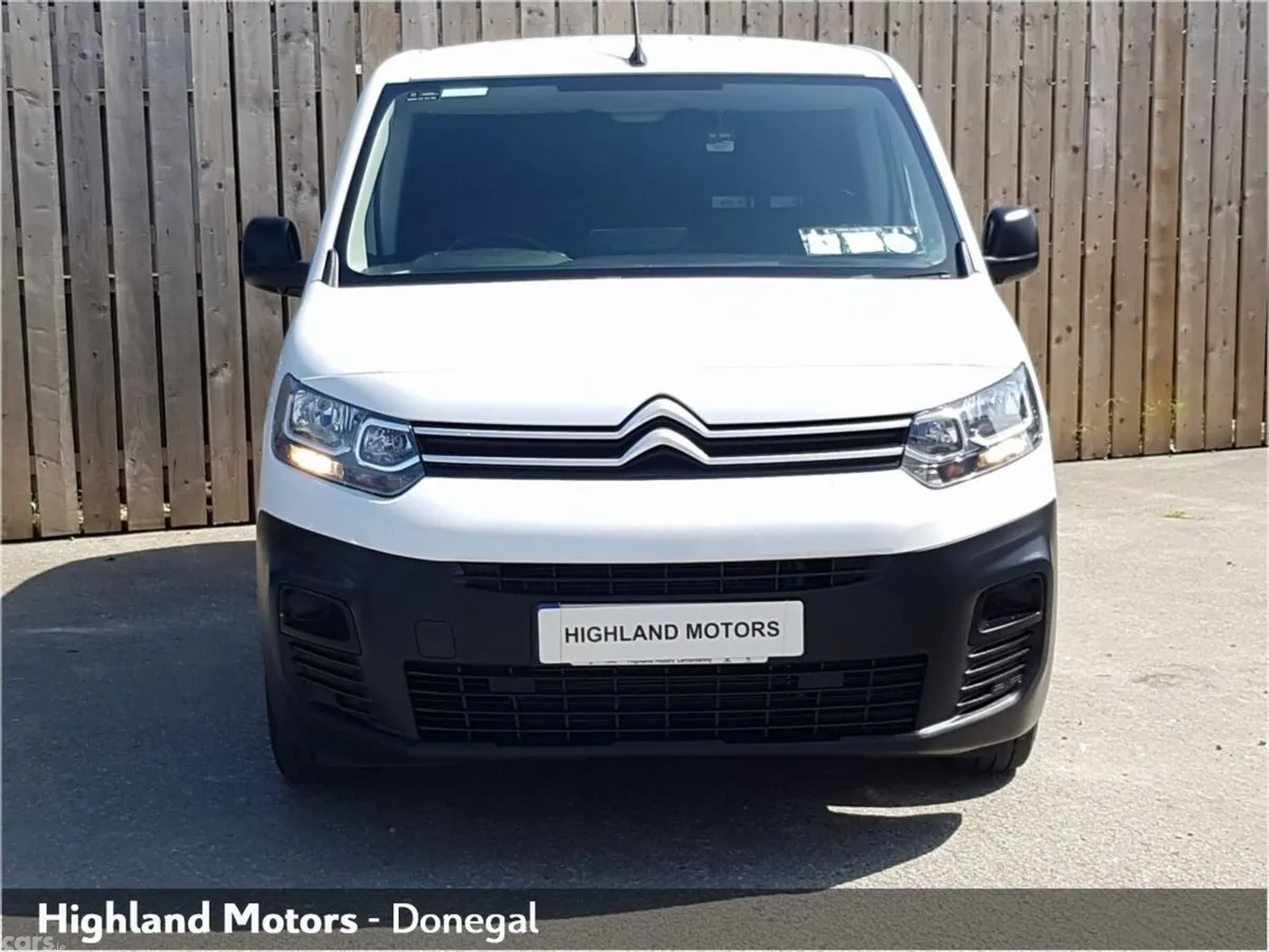 Citroen Berlingo MPV, Diesel, 2023, White