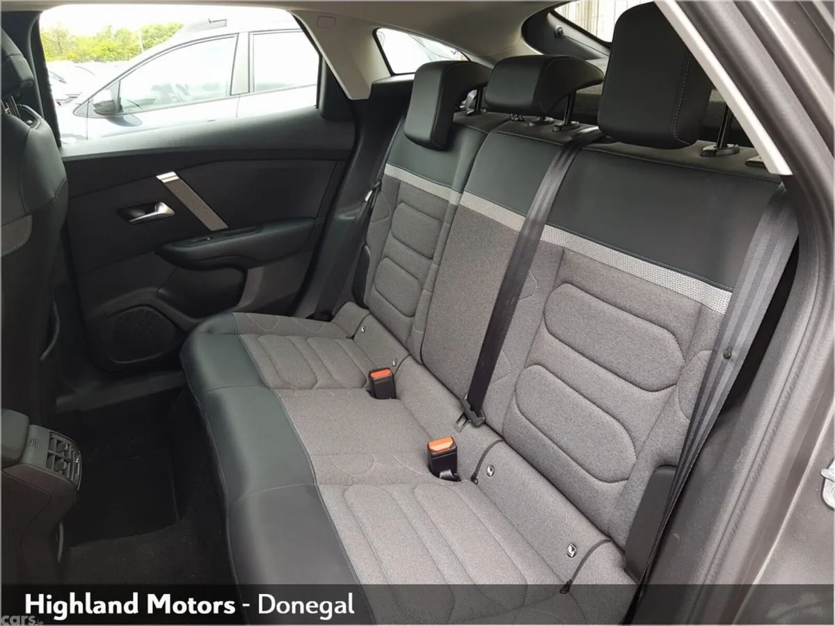 Citroen C4 Hatchback, Petrol, 2023, Grey