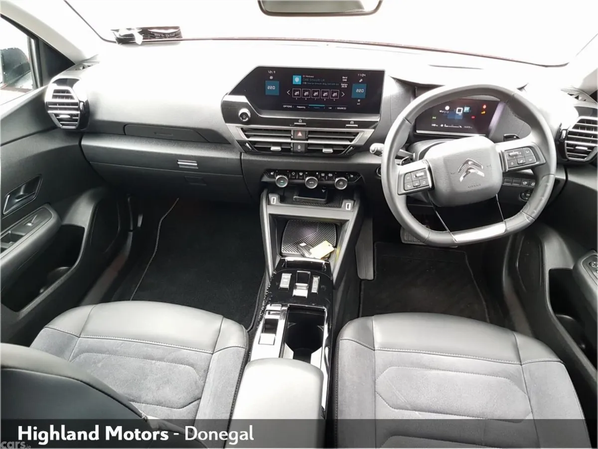 Citroen C4 Hatchback, Petrol, 2024, Red