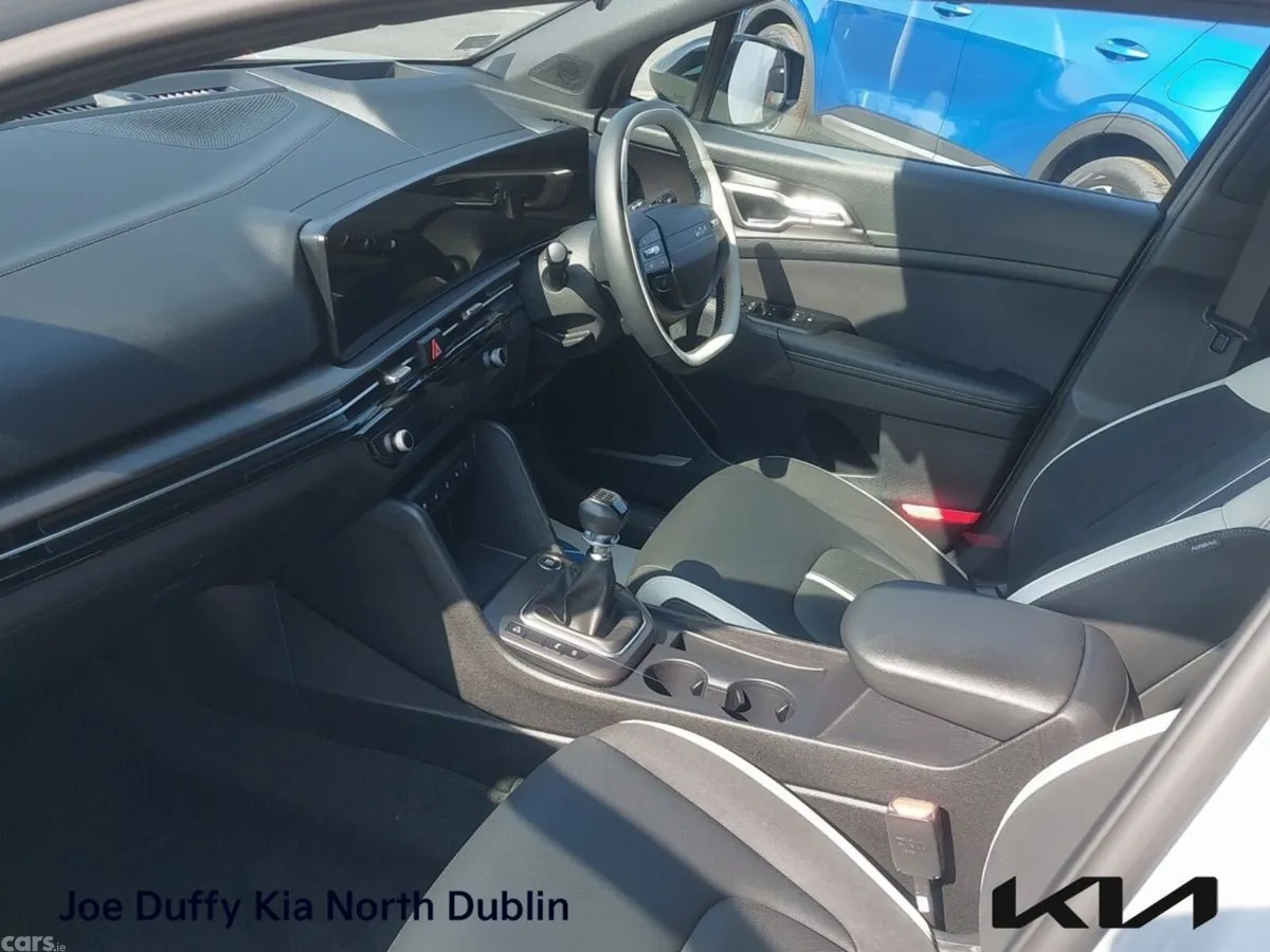 Kia Sportage SUV, Diesel Hybrid, 2025, Grey