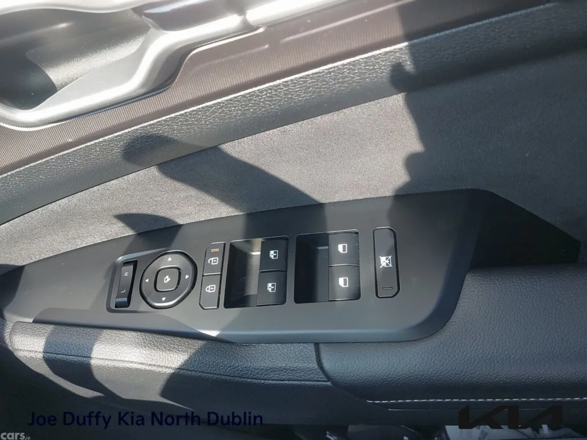 Kia Sportage SUV, Diesel Hybrid, 2025, Grey