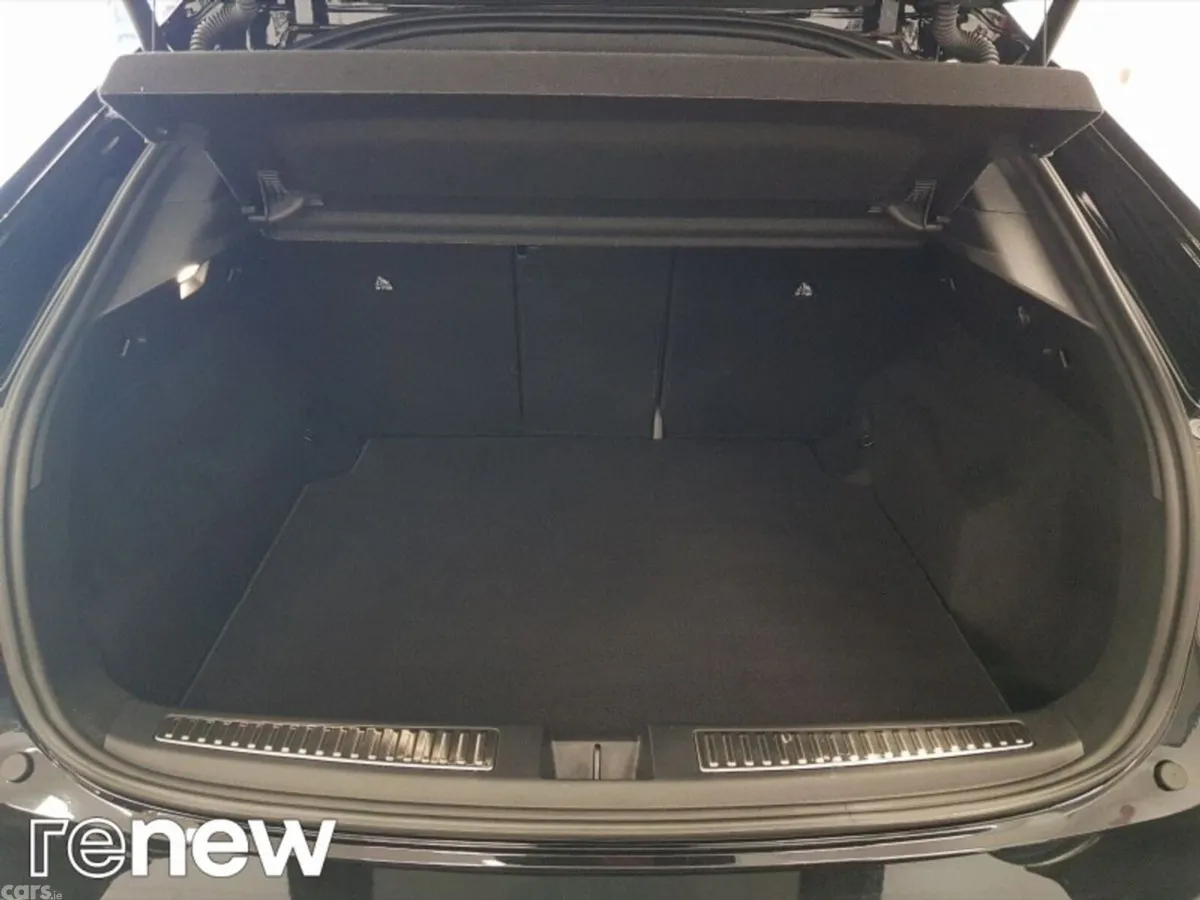 Renault Rafale SUV, Petrol Hybrid, 2024, Black