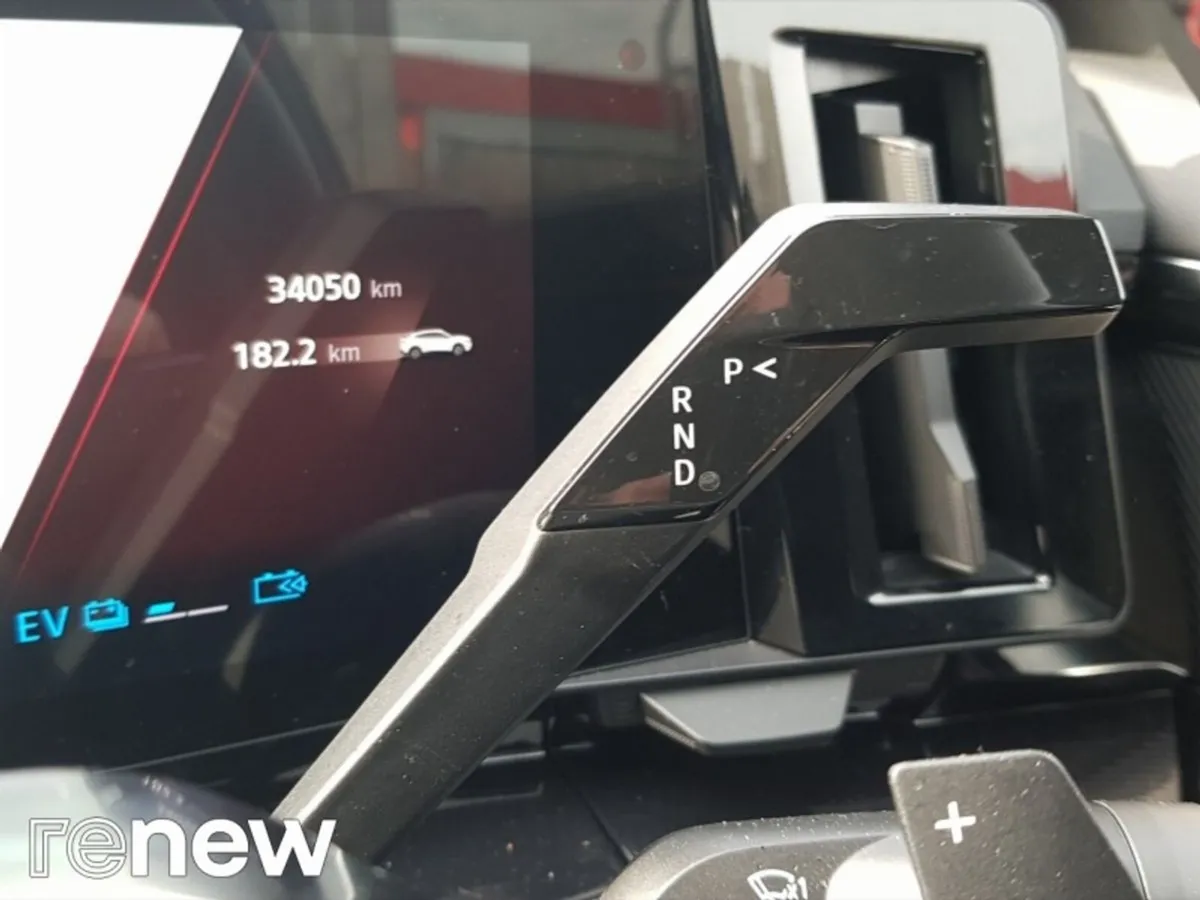 Renault Rafale SUV, Petrol Hybrid, 2024, Black