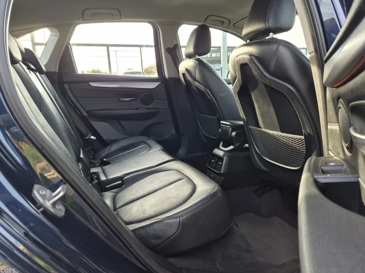 BMW 2-Series Hatchback, Diesel, 2015, Blue