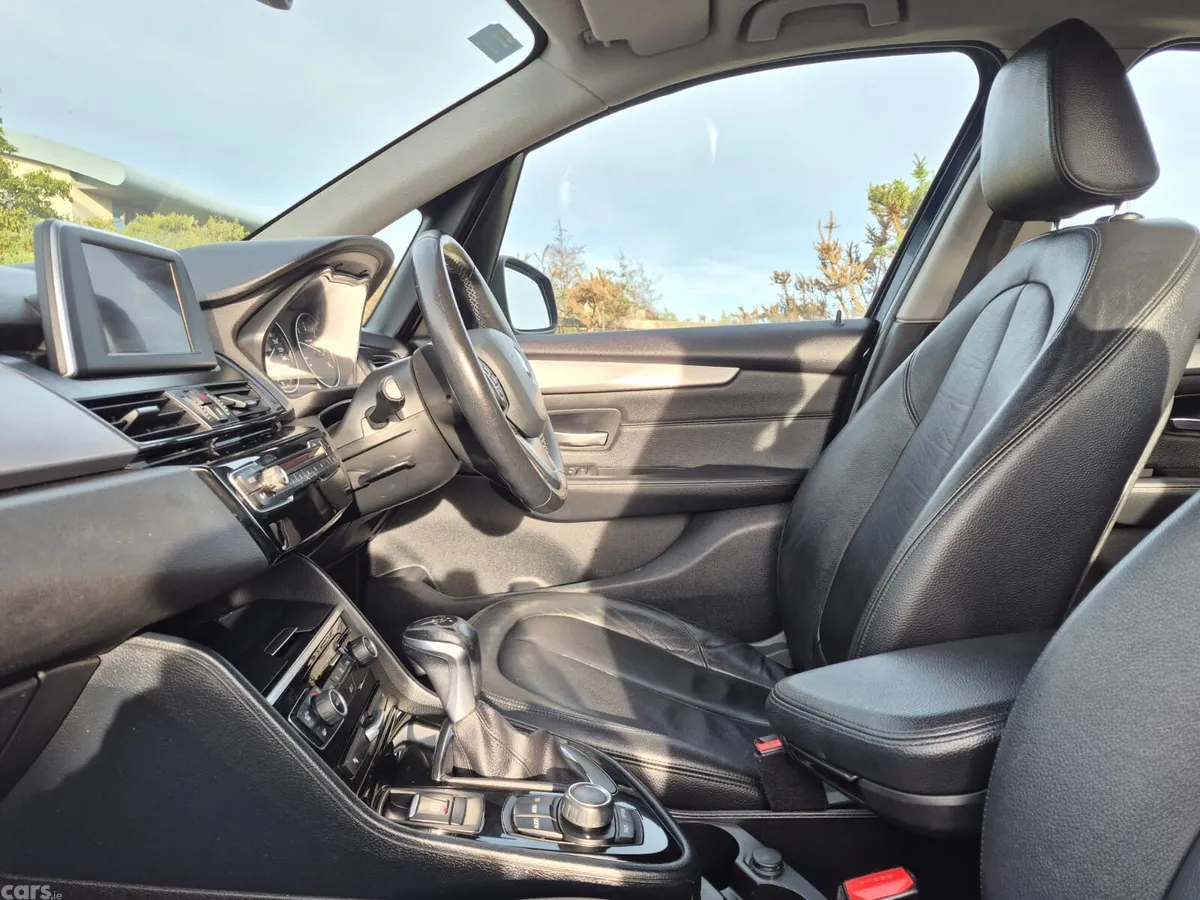 BMW 2-Series Hatchback, Diesel, 2015, Blue