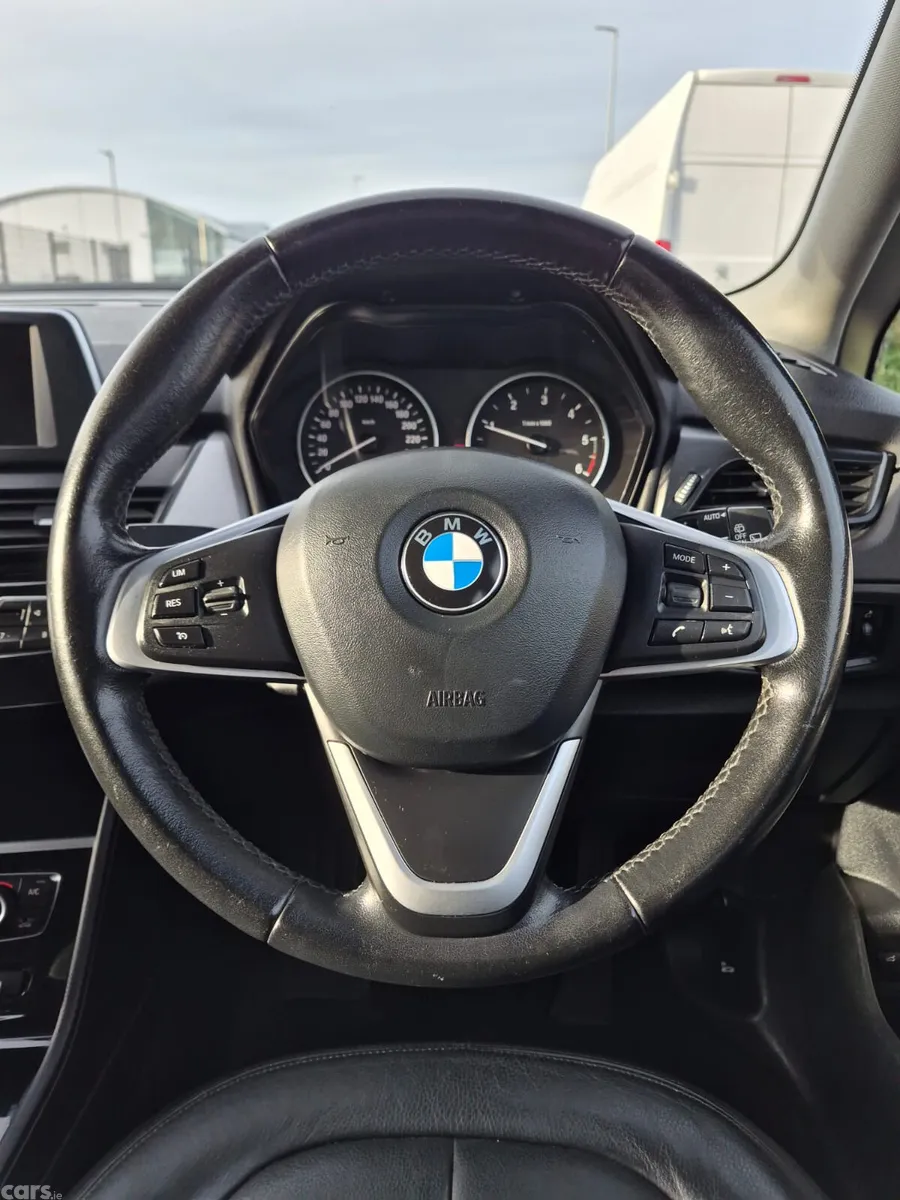 BMW 2-Series Hatchback, Diesel, 2015, Blue
