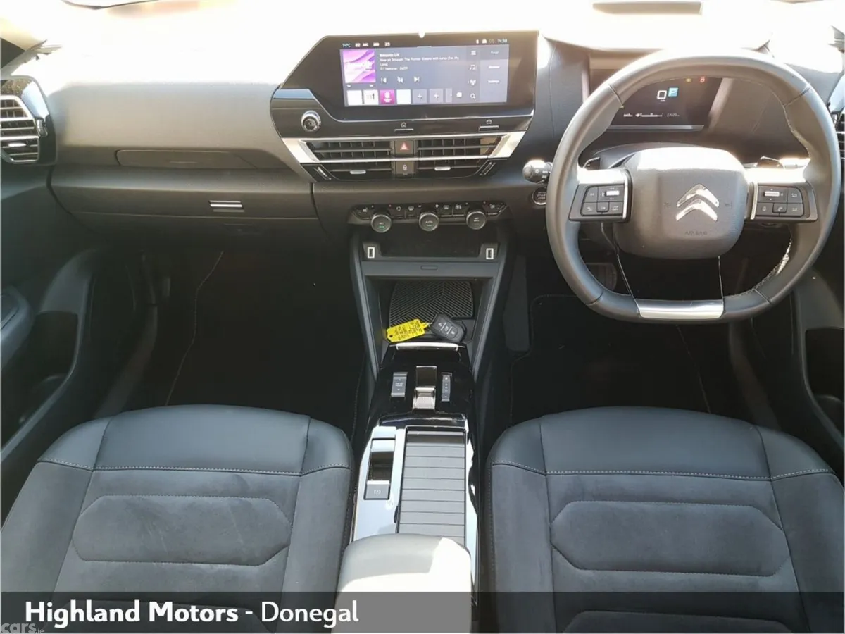Citroen C4 Hatchback, Diesel, 2024, Blue
