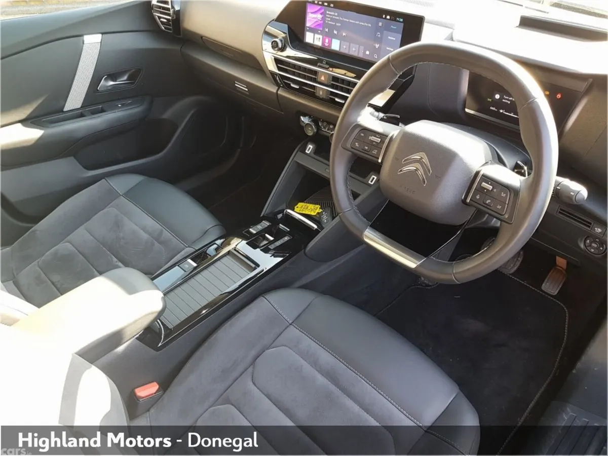 Citroen C4 Hatchback, Diesel, 2024, Blue