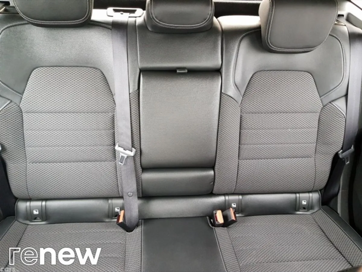 Renault Arkana Hatchback, Petrol, 2023, Blue