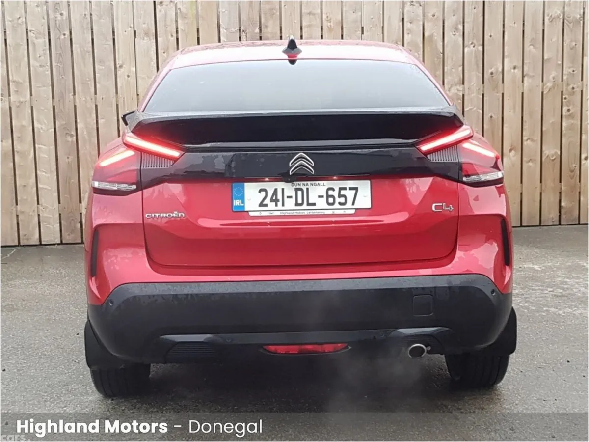 Citroen C4 Hatchback, Diesel, 2024, Red