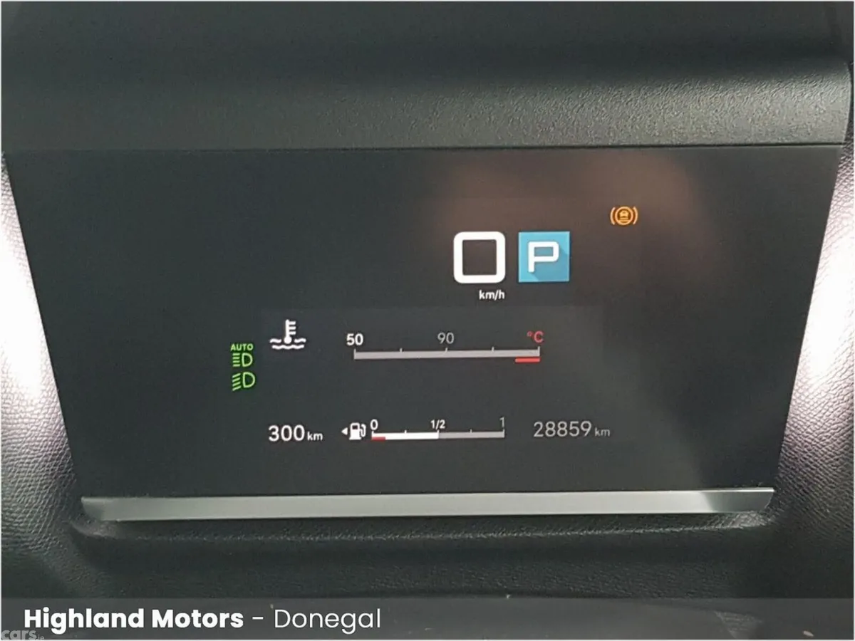Citroen C4 Hatchback, Diesel, 2024, Red
