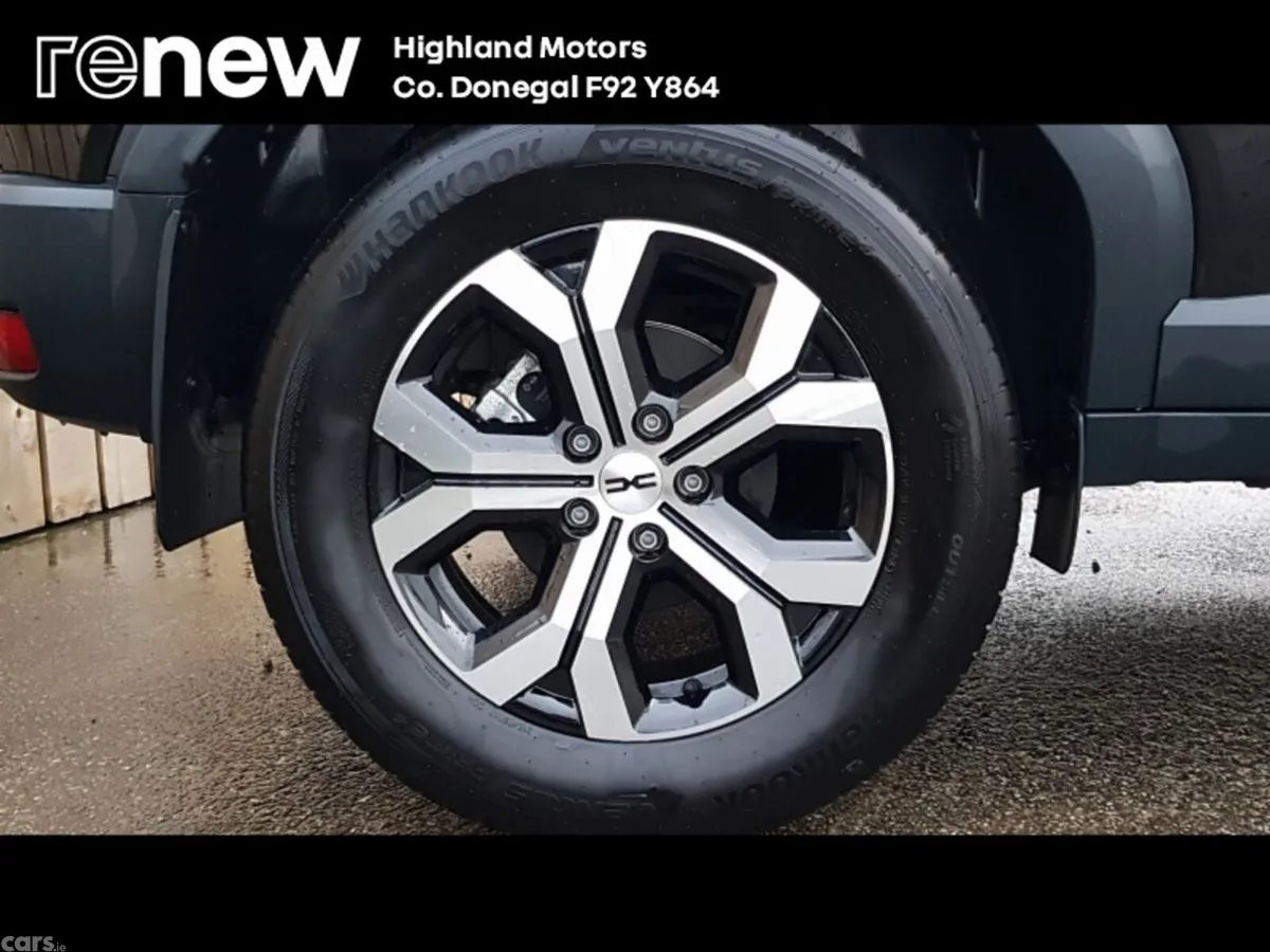 Dacia Duster SUV, Petrol Hybrid, 2025, Black