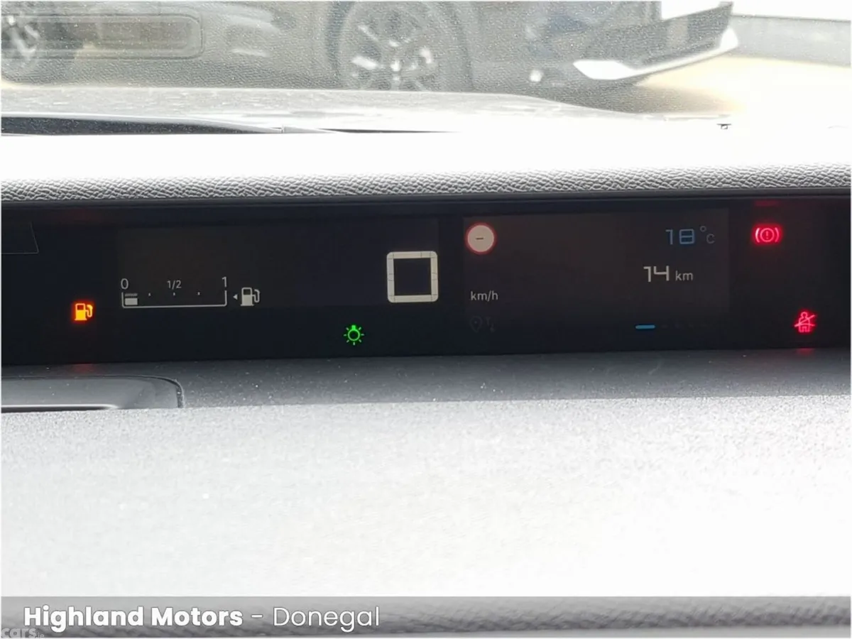 Citroen C3 Hatchback, Petrol, 2026, 