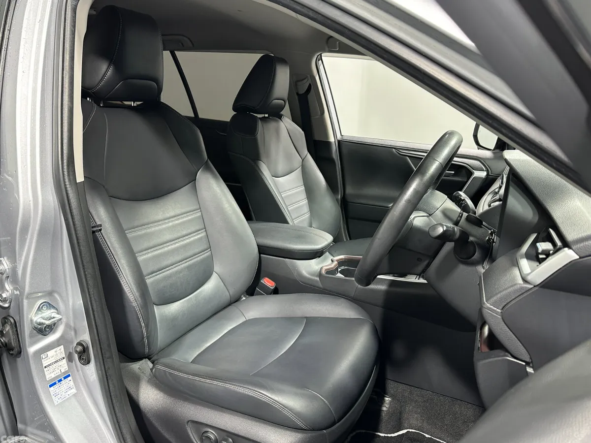 Toyota RAV4 SUV, Petrol Hybrid, 2021, Silver