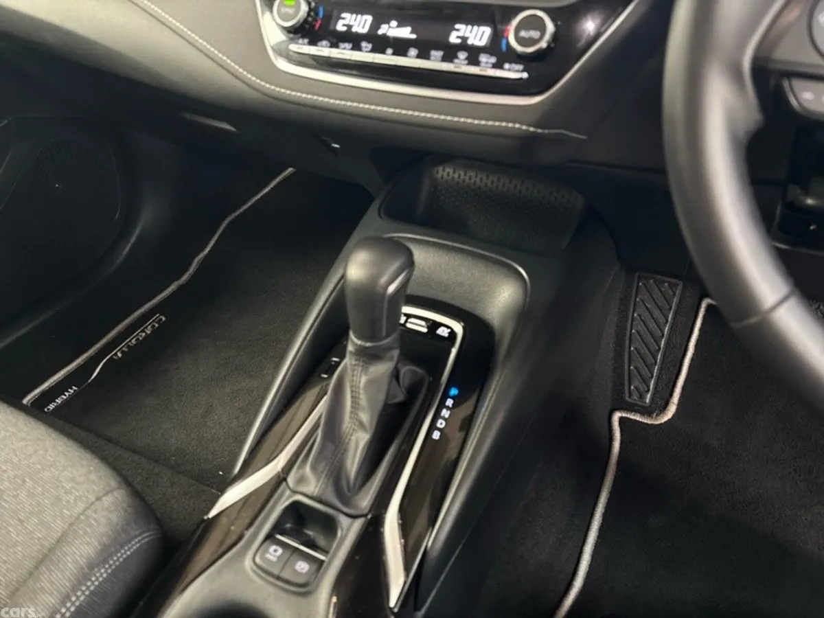 Toyota Corolla Saloon, Petrol Hybrid, 2026, Grey