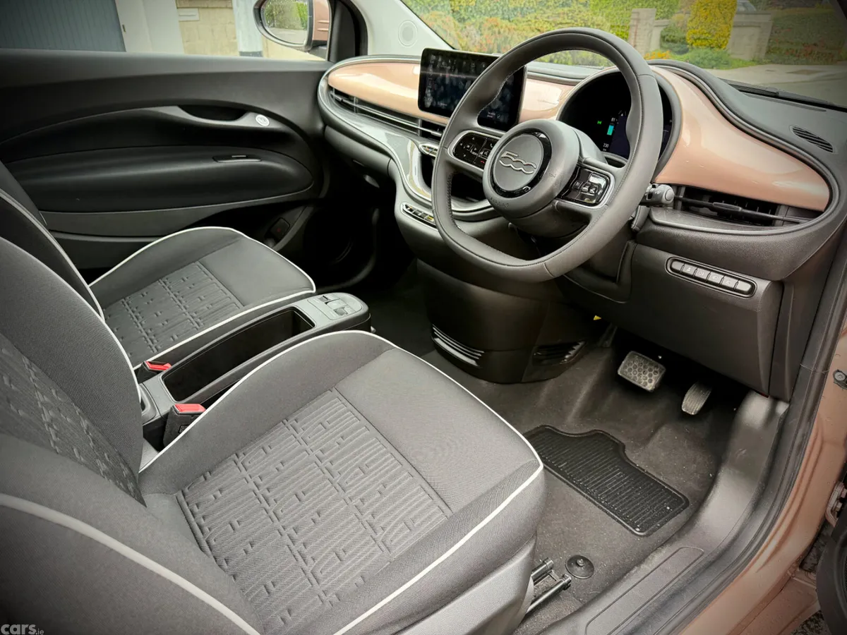 Fiat 500e Hatchback, Electric, 2025, Red
