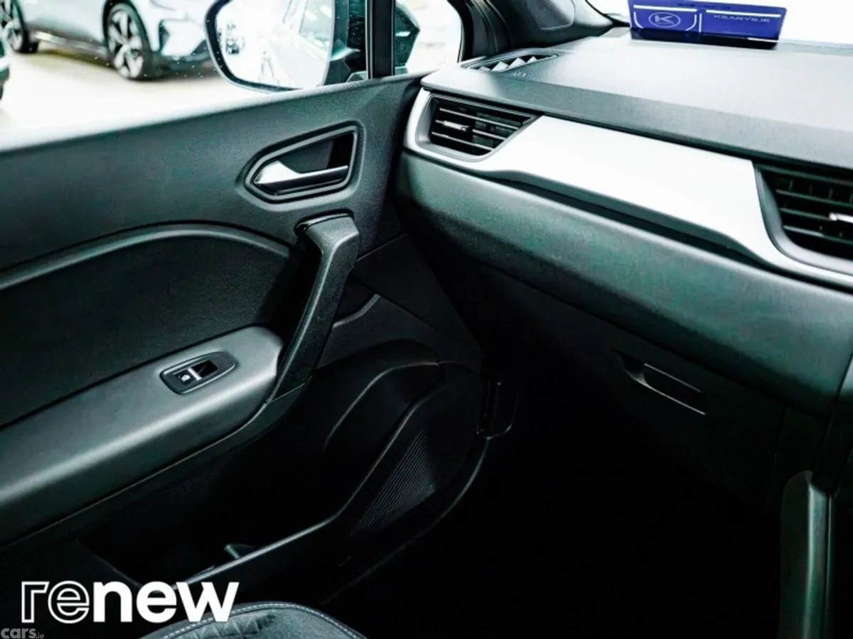 Renault Captur Hatchback, Petrol Hybrid, 2026, Grey