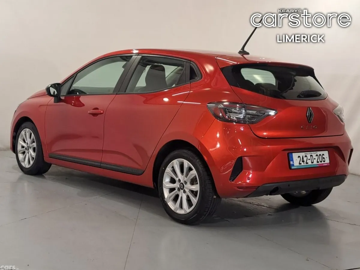 Renault Clio Hatchback, Petrol, 2024, Red