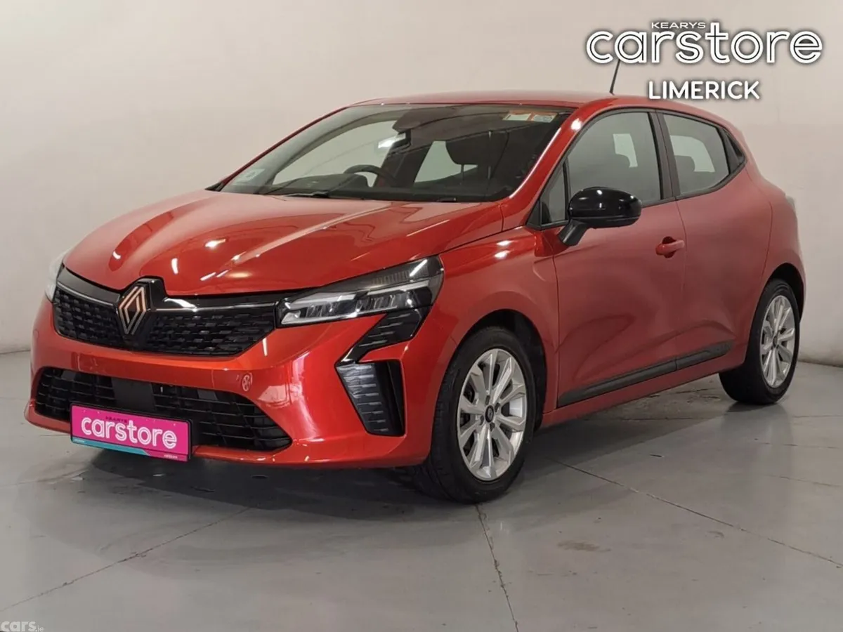Renault Clio Hatchback, Petrol, 2024, Red