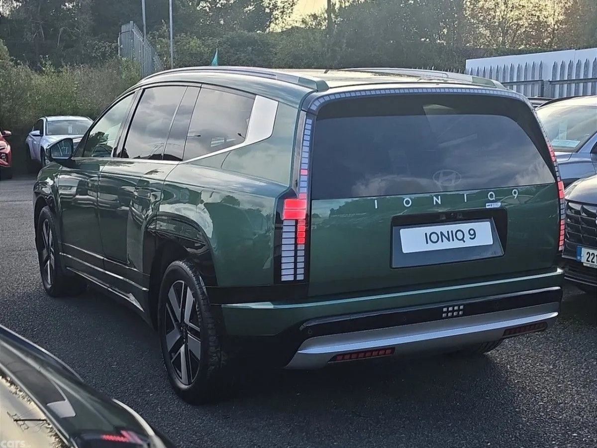 Hyundai IONIQ 9 SUV, Electric, 2027, Green