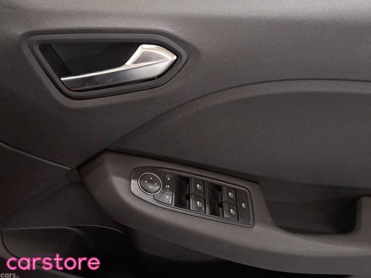 Renault Clio Hatchback, Petrol, 2024, Red