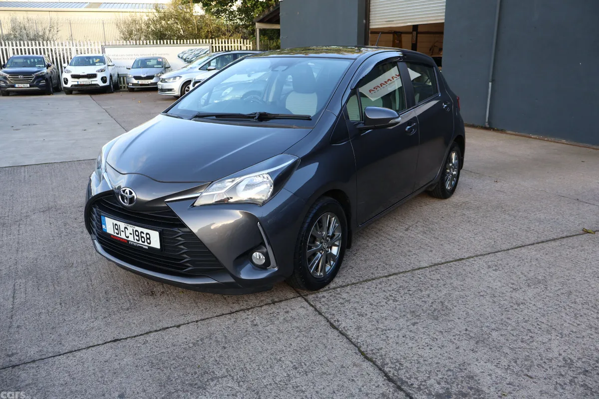 Toyota Yaris MPV, Petrol, 2019, Grey