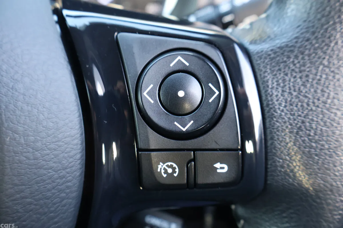 Toyota Yaris MPV, Petrol, 2019, Grey