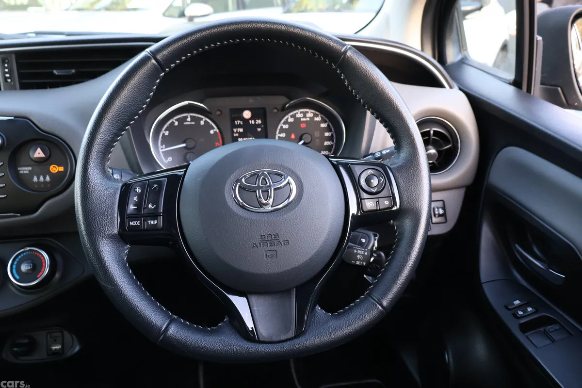Toyota Yaris MPV, Petrol, 2019, Grey