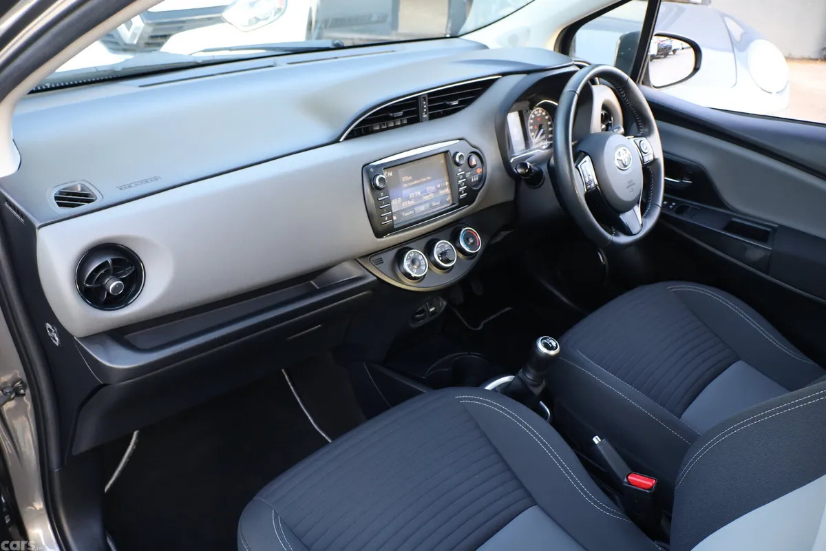 Toyota Yaris MPV, Petrol, 2019, Grey