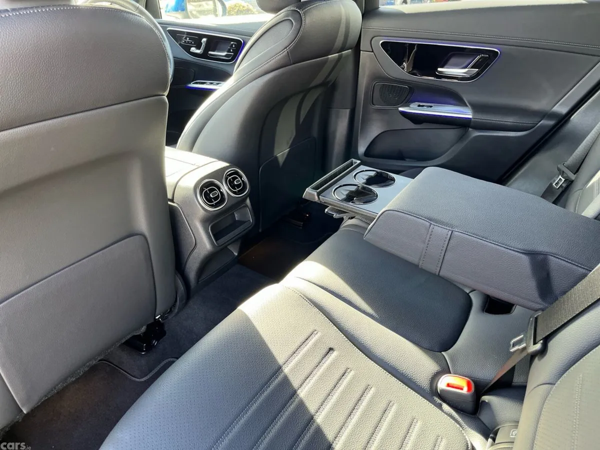 Mercedes-Benz GLC SUV, Diesel Hybrid, 2026, Blue