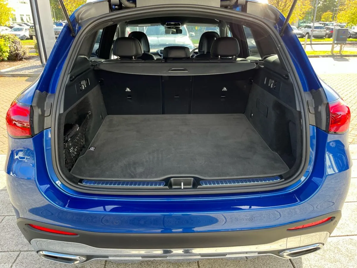 Mercedes-Benz GLC SUV, Diesel Hybrid, 2026, Blue