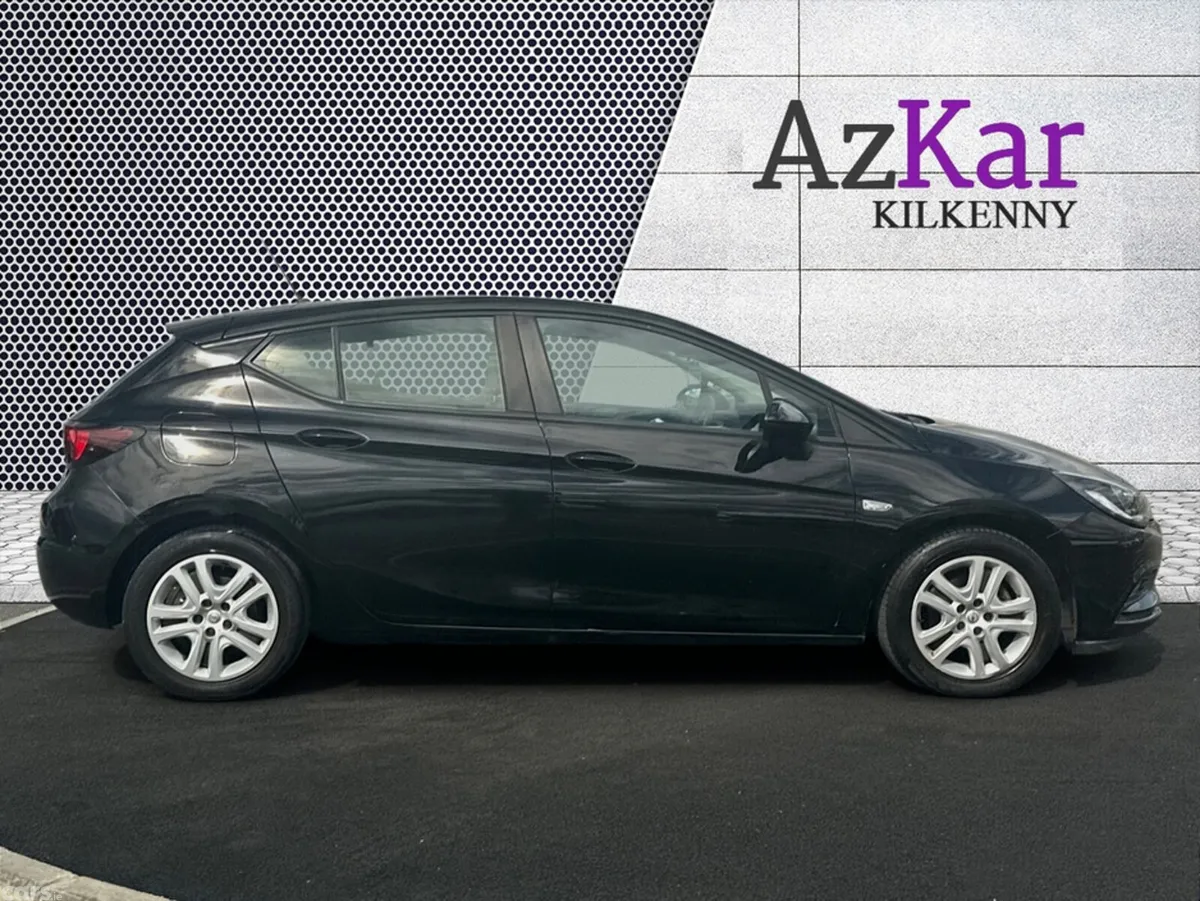 Opel Astra Hatchback, Diesel, 2018, Black