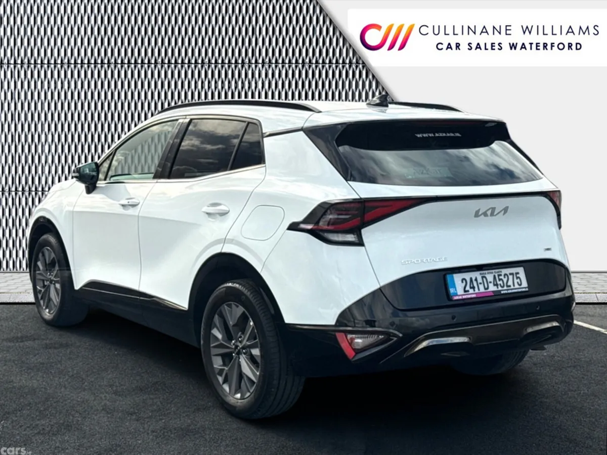 Kia Sportage SUV, Petrol Hybrid, 2024, White