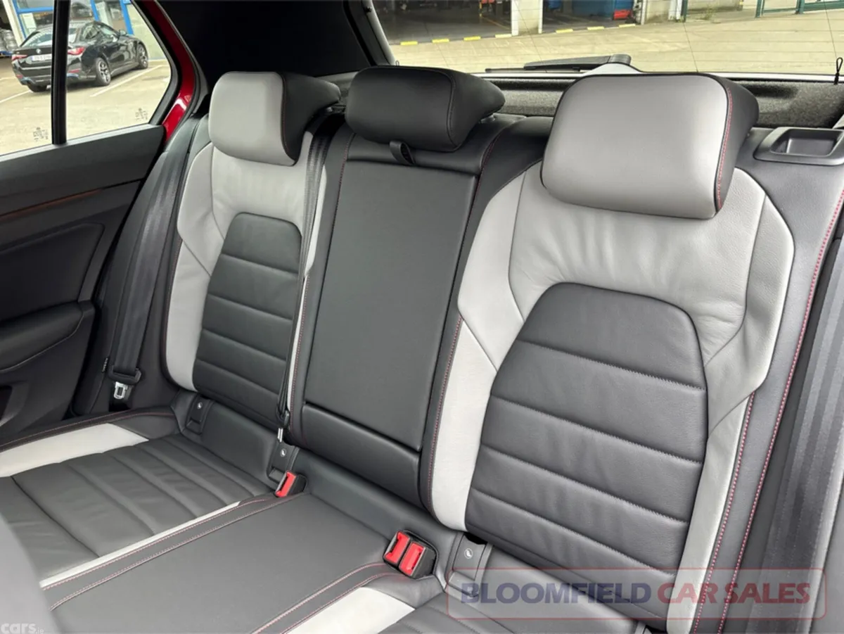 Volkswagen Golf Hatchback, Petrol, 2022, Red