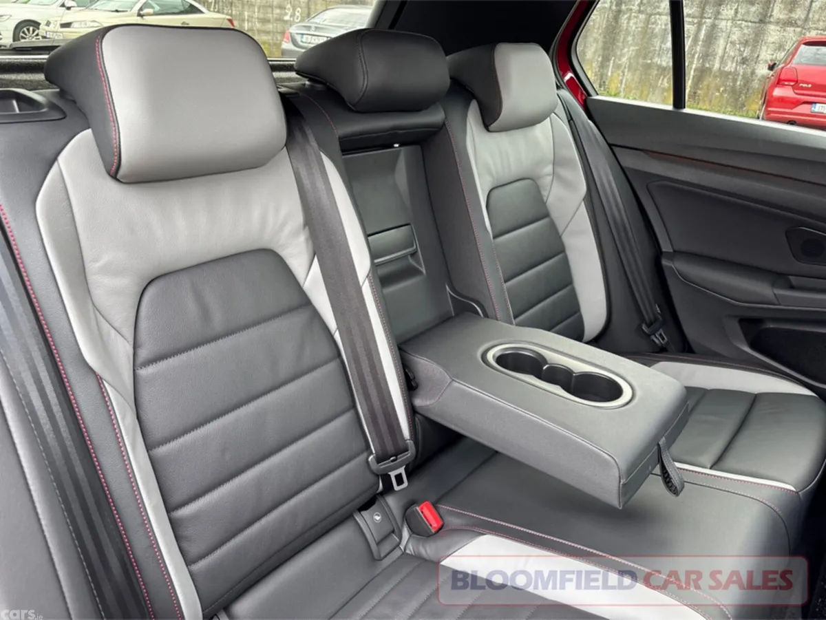Volkswagen Golf Hatchback, Petrol, 2022, Red