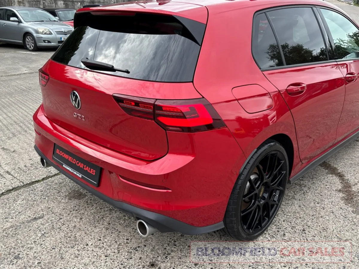 Volkswagen Golf Hatchback, Petrol, 2022, Red