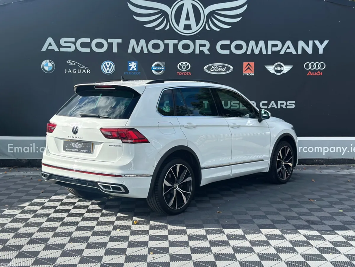Volkswagen Tiguan Estate, Petrol Hybrid, 2023, White