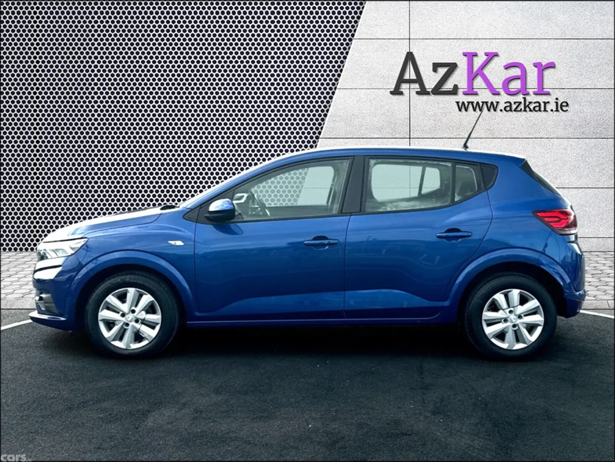 Dacia Sandero Hatchback, Petrol, 2021, Blue