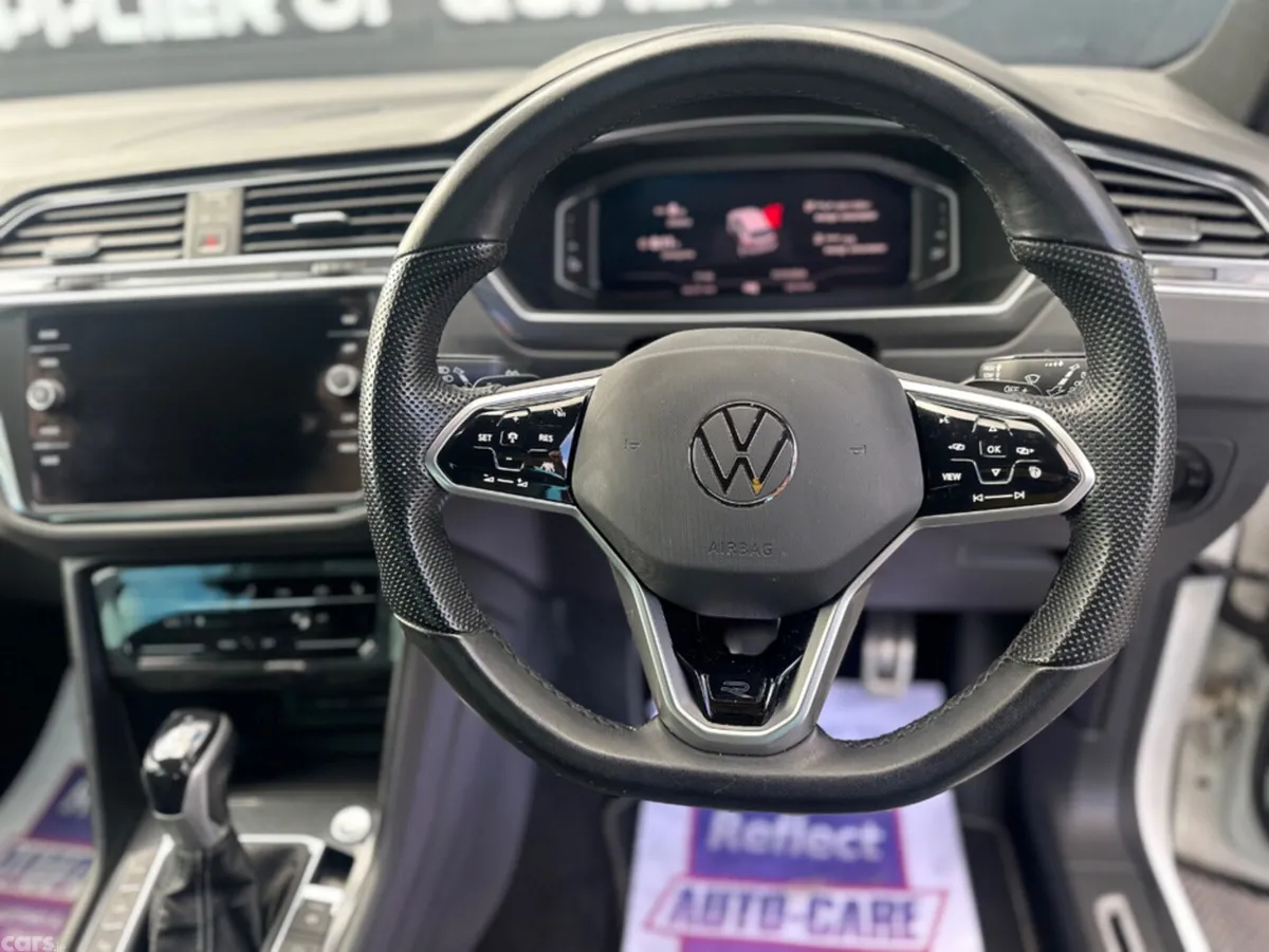 Volkswagen Tiguan Estate, Petrol Hybrid, 2023, White