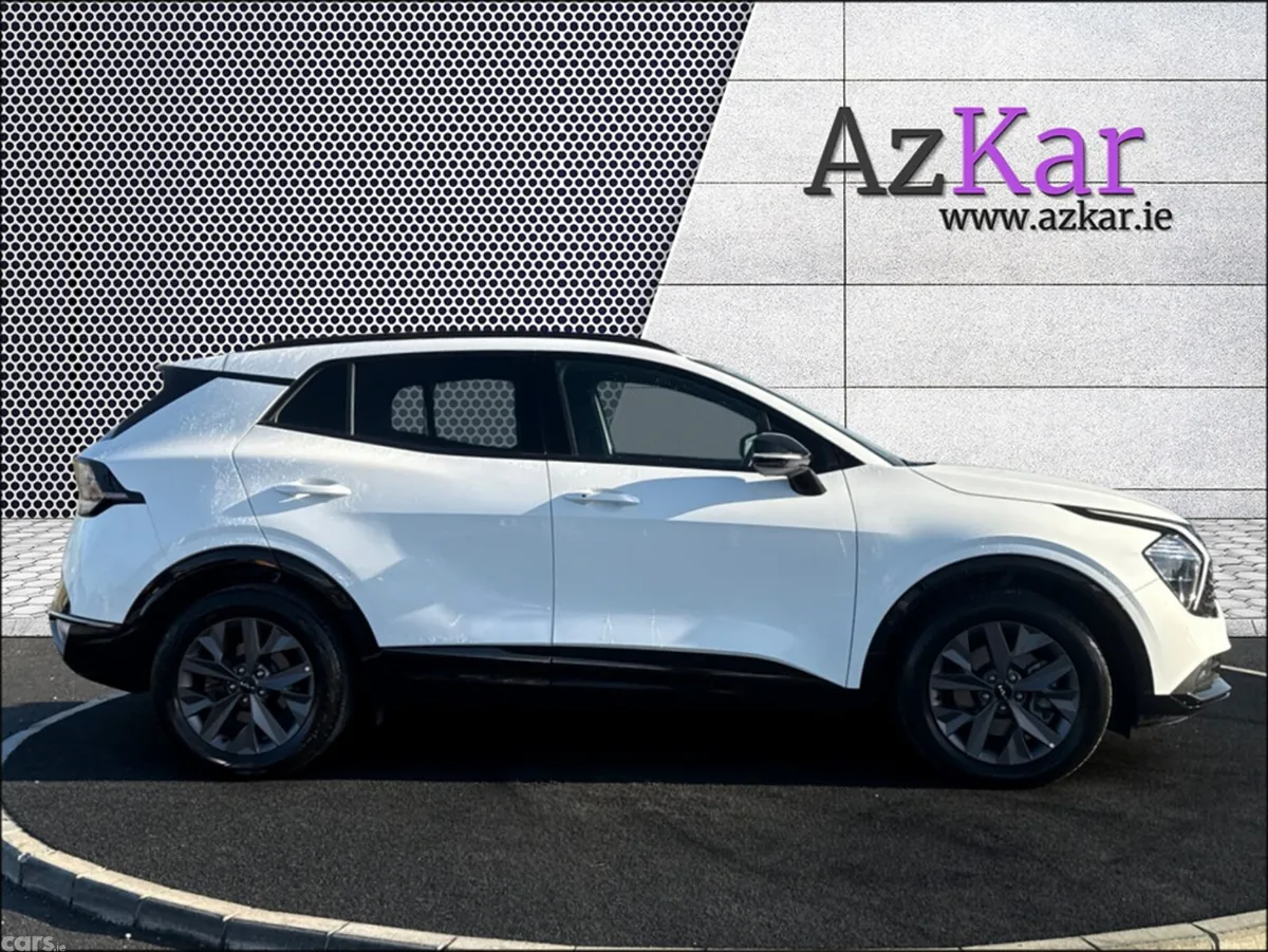 Kia Sportage SUV, Petrol Hybrid, 2024, White