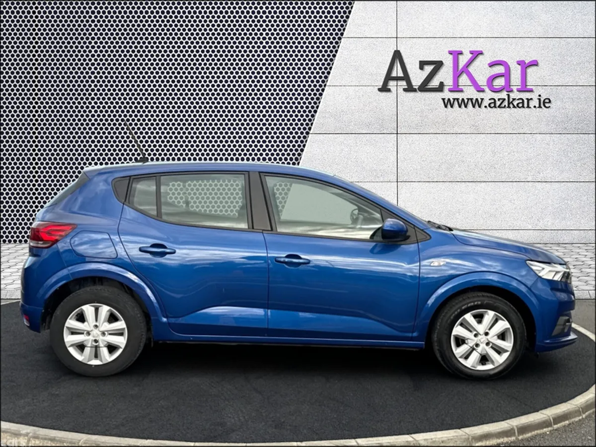Dacia Sandero Hatchback, Petrol, 2021, Blue