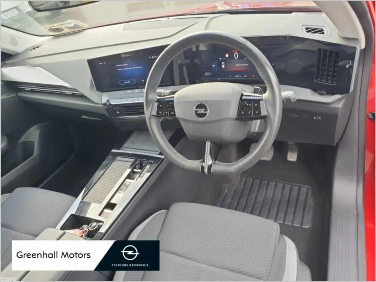Opel Astra Hatchback, Diesel, 2023, Red