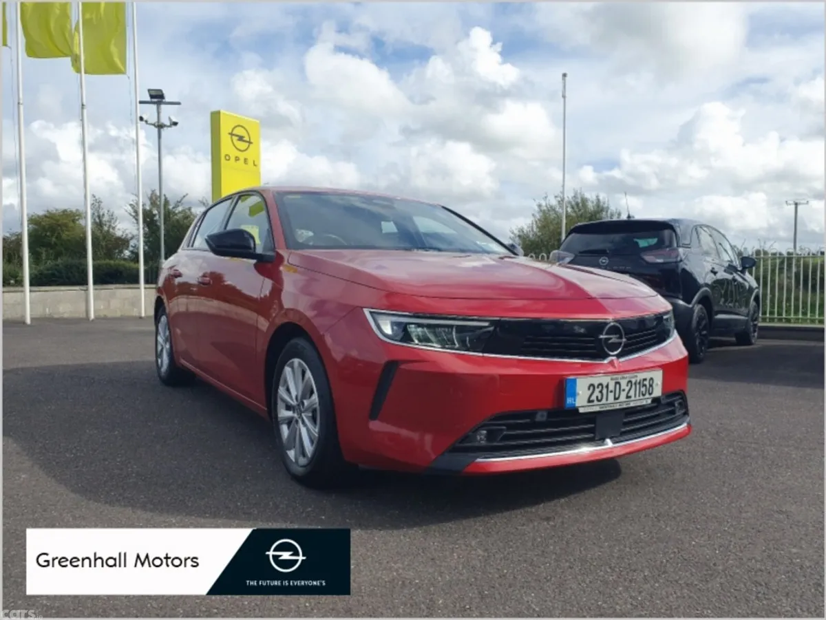 Opel Astra Hatchback, Diesel, 2023, Red