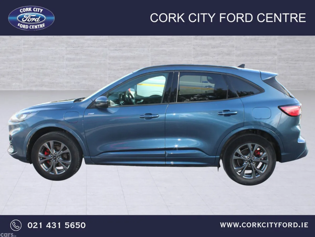 Ford Kuga MPV, Petrol Plug-in Hybrid, 2023, Blue