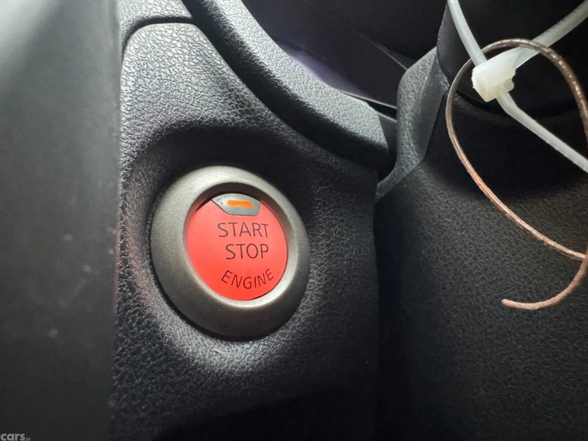 Nissan Note Hatchback, Petrol, 2016, Red