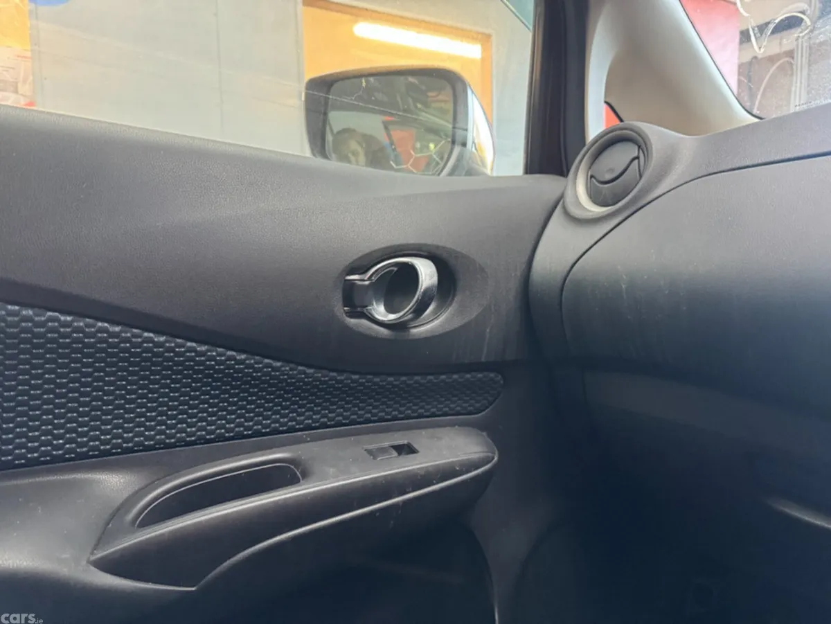 Nissan Note Hatchback, Petrol, 2016, Red